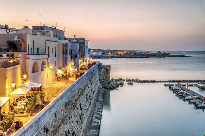 4 cose da vedere in Salento Otranto la prima a vedere l'alba del nuovo giorno